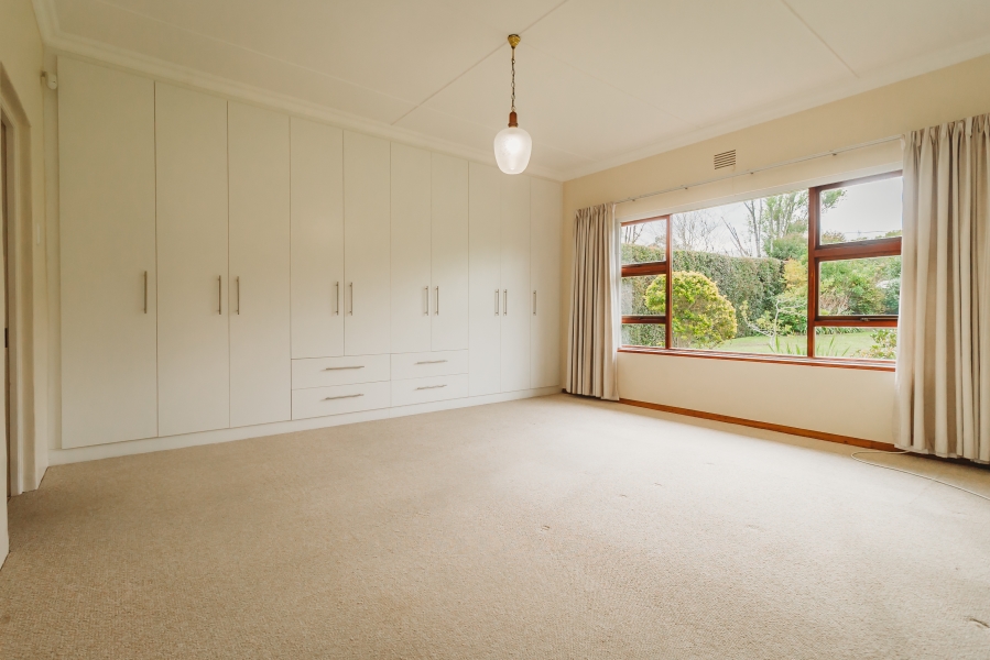 4 Bedroom Property for Sale in Heatherlands Western Cape